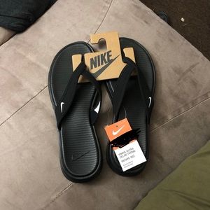 Nike ultra celso thong
